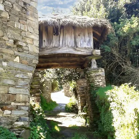 度假居 Cozy House In With Mountain View