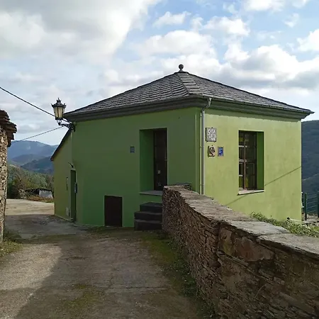 Cozy House In With Mountain View Grandas de Salime
