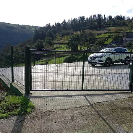 Cozy House In With Mountain View 度假居