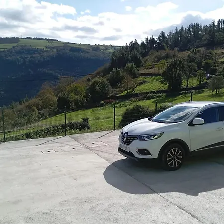 度假居 Cozy House In With Mountain View *