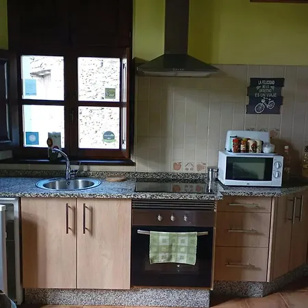 Cozy House In With Mountain View