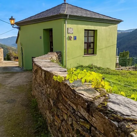 Cozy House In With Mountain View Holiday home *