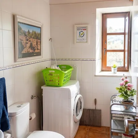 Cozy House In With Mountain View * Grandas de Salime