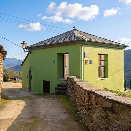 Cozy House In With Mountain View Holiday home *